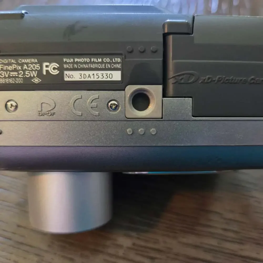 Fujifilm FinePix A205 2.0MP Digital Camera - Silver